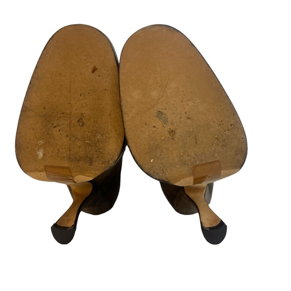 CHRISTIAN DIOR Grey SUEDE ANKLE BOOTS WITH GREY FUR TRIM - Picture 5 of 8